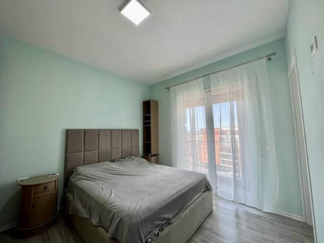 Tirane, jepet me qera apartament 2+1 Kati 8, 100 m² 600 Euro (rruga dibres)