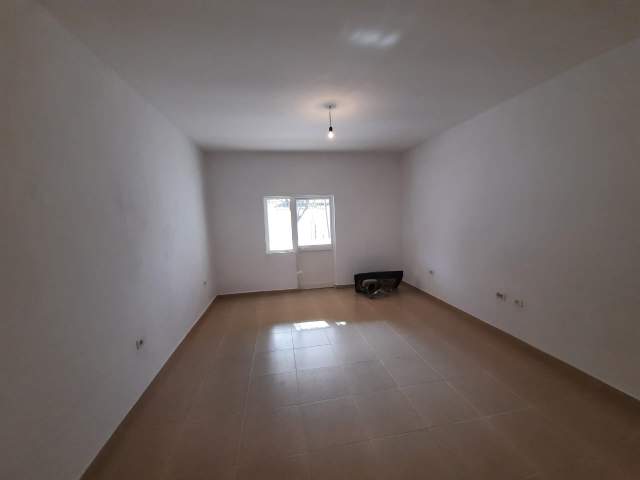 Tirane, jepet me qera shtepi 1+1+A+BLK Kati 1, 85 m² 240 Euro (Rruga Don Bosko)