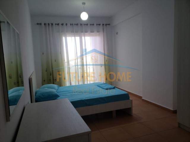 Tirane, shes apartament 1+1+BLK Kati 3, 82m² 95.000 Euro (Rruga e Barrikadave)
