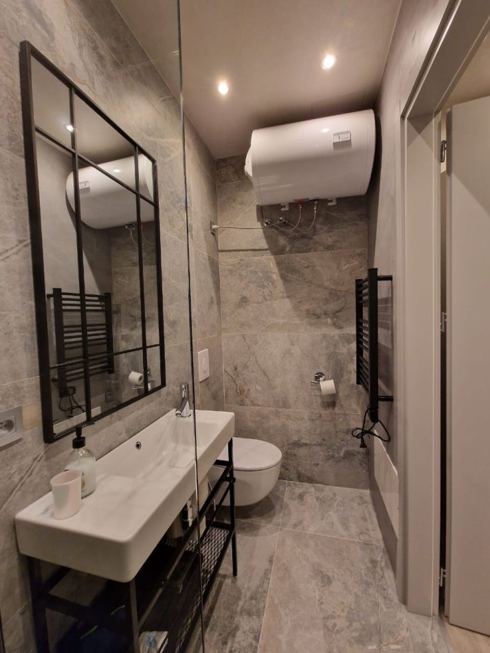 Tirane, jepet me qera apartament 1+1+Ballkon Kati 2, 50 m² 600 € (Kopeshti Zoologjik, Tirane)
