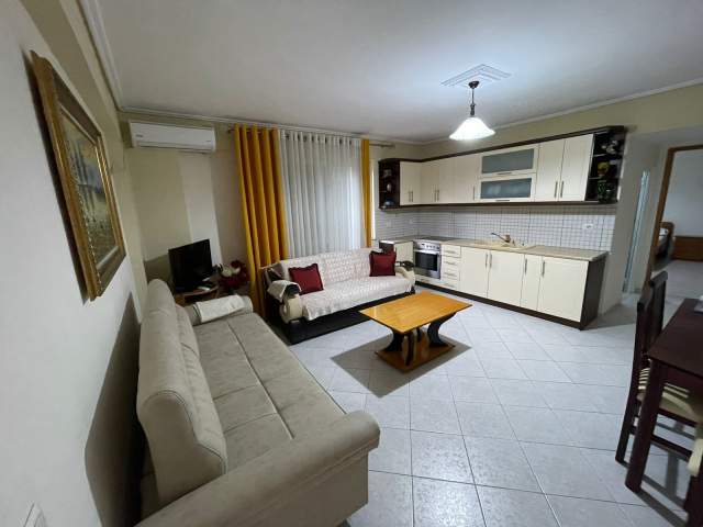 Sarande, jepet me qera apartament 1+1+BLK Kati 2, 75 m² 400  (Sarande)