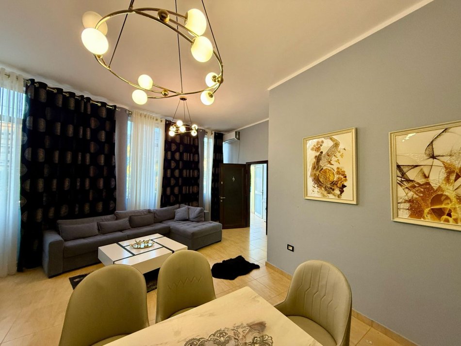 Tirane, shitet apartament 1+1 Kati 1, 64 m² 89.000 € (Rruga Dalip Topi)