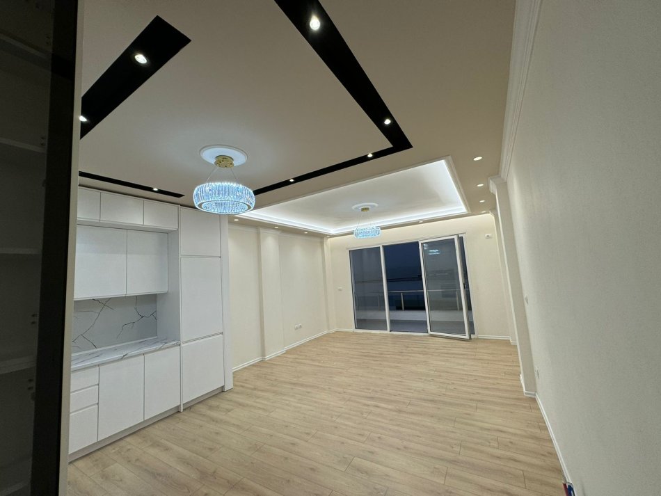 Tirane, shitet apartament 3+1+2, Kati 3, 145 m² 220,000 € prane Kopshtit Zoologjik