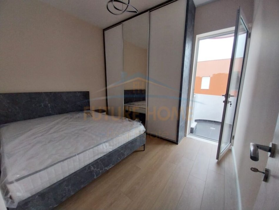 0683487469  Tirane, shitet apartament 2+1+Ballkon Kati 8, 88 m² 143.000 € (Rruga Dritan Hoxha)