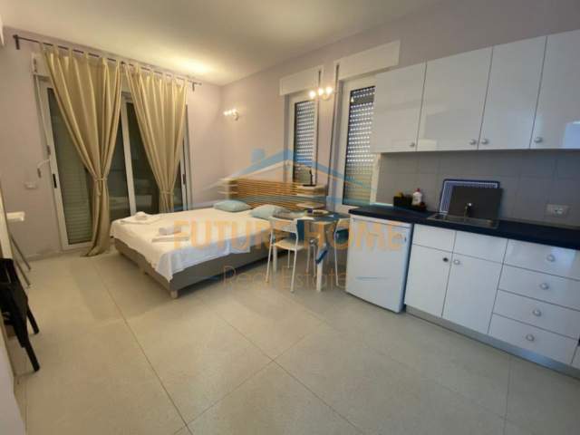 Gjiri Lalezit, shitet Vile 2 Katshe 300 m² 700.000 Euro (Gjiri i Lalezit)