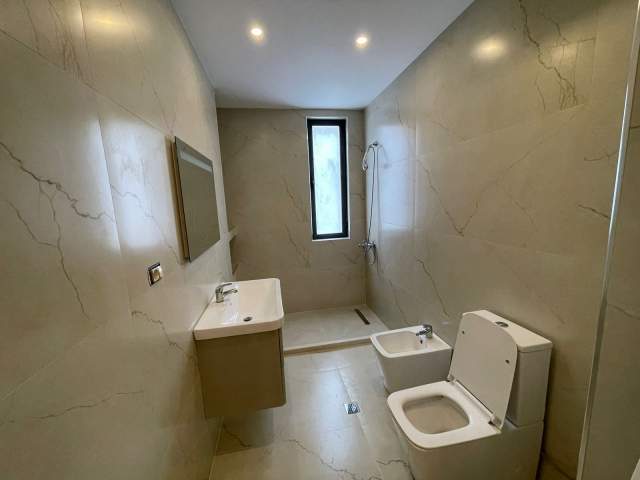 Tirane, shitet apartament 1+1+BLK Kati 3, 78 m² 125.000 Euro (Fusha e aviacionit)
