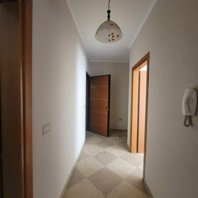 Tirane, shes apartament 1+1 Kati 3, 82 m² 119.000 Euro (Siri Kodra)