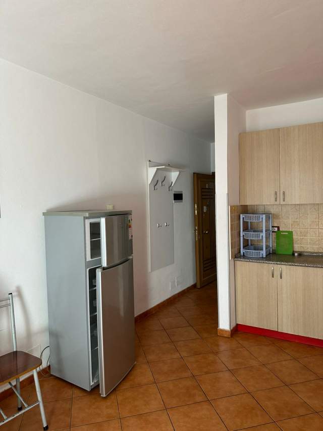 Tirane, jepet me qera garsonier 1+1 Kati 2, 43 m² 29.000 Leke (pas Universitetit Mesdhetar)