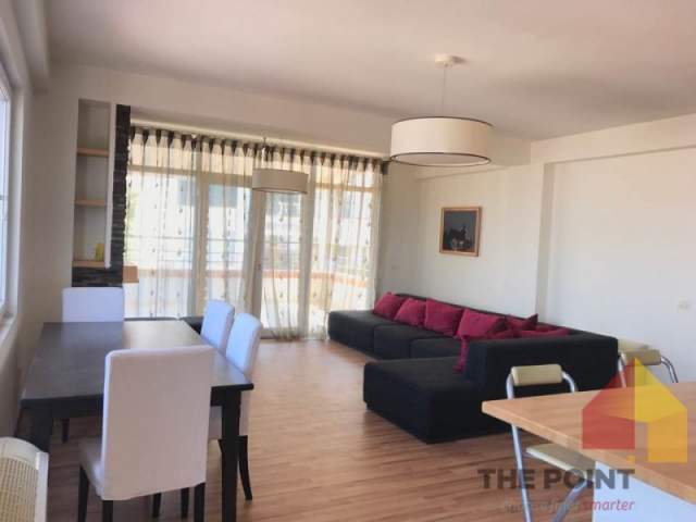 Tirane, jepet me qera Dublex Kati 5, 200 m² 1.000 Euro