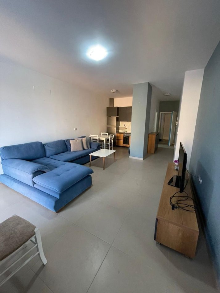 Tirane, shitet apartament 1+1 Kati 4, 70 m² 113.000 € (Shitet apartament 1+1 Spitali Amerikan 2)