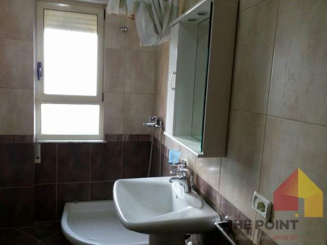 Tirane, jepet me qera apartament 1+1+BLK Kati 7, 67 m² 500 Euro (Rruga Isa Boletini)