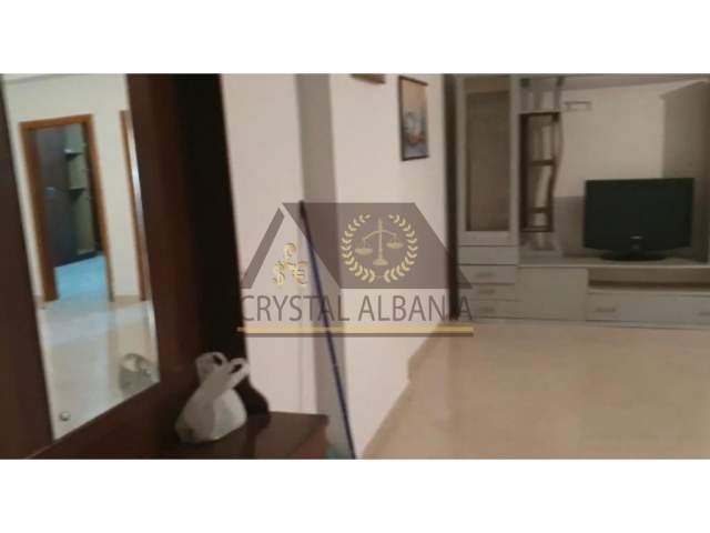 Tirane, jepet me qera apartament 2+1+BLK Kati 10, 84 m² 350 Euro (Don Bosko)