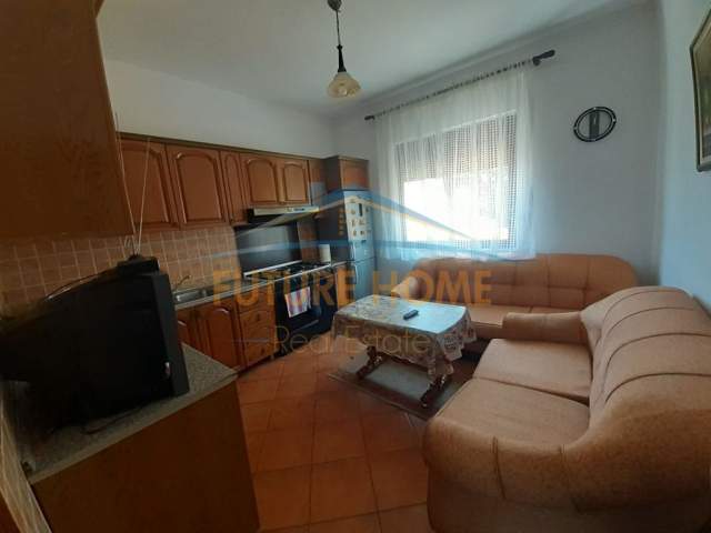Durres, shitet Vile 2 Katshe Kati 2, 150 m² 170.000 Euro (Koder Plepa)