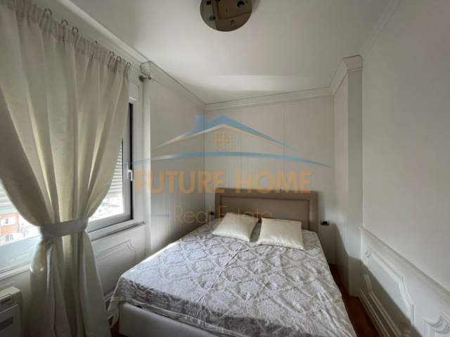 Tirane, jepet me qera apartament 2+1 Kati 8, 120 m² 2.000 Euro