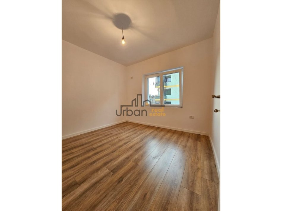 Tirane, shitet apartament 1+1 Kati 5, 44 m² 102.000 € (Mozaiku)