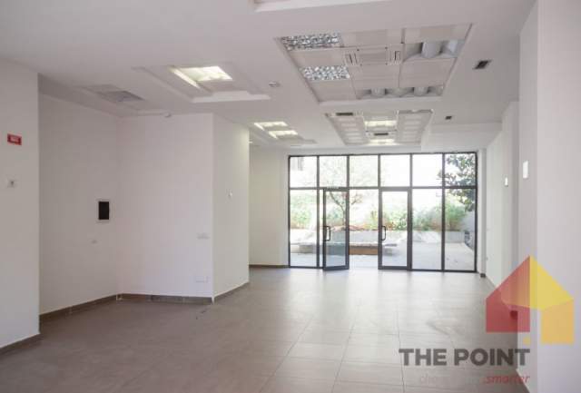 Tirane, jepet me qera zyre Kati 0, 100 m² 1.000 Euro (Rruga Tafaj)