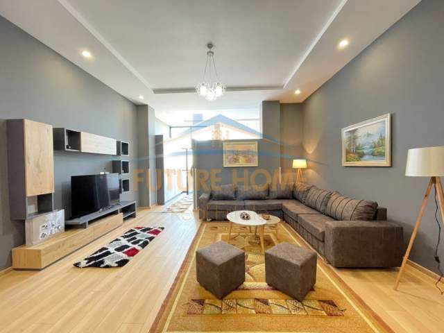 Tirane, jepet me qera apartament 1+1 Kati 1, 110 m² 400 Euro (Liqeni I Thatë)