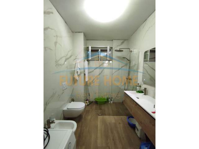 Tirane, shitet apartament 2+1+A+BLK Kati 6, 138 m² 165.000 Euro (Komuna e Parisit)