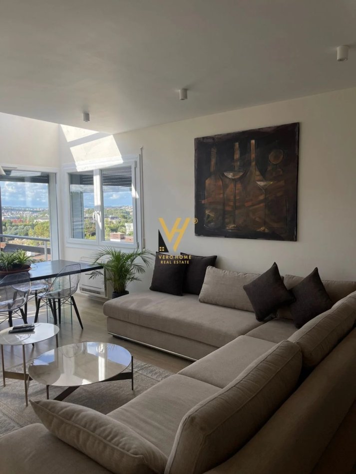 Tirane, shitet Apartament 2+1+2+Ballkon Kati 0, 130 m² 420.000 € (TEG)