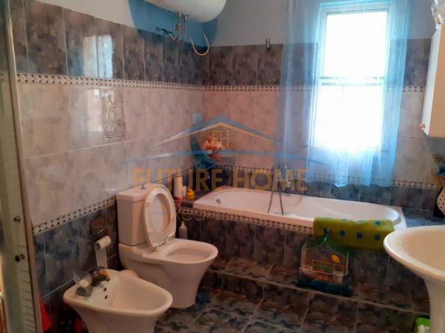Durres, shitet apartament 2+1+BLK 228 m² 170.000 Euro (Te Lagja E Re, Durres)