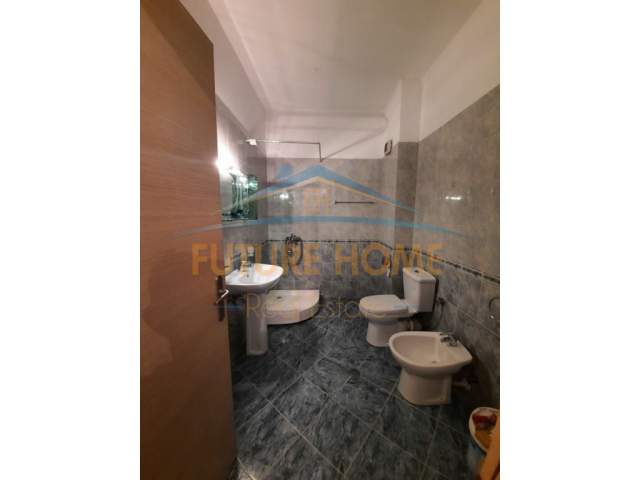 Tirane, jap me qera apartament 2+1+BLK Kati 3, 90 m² 400 Euro