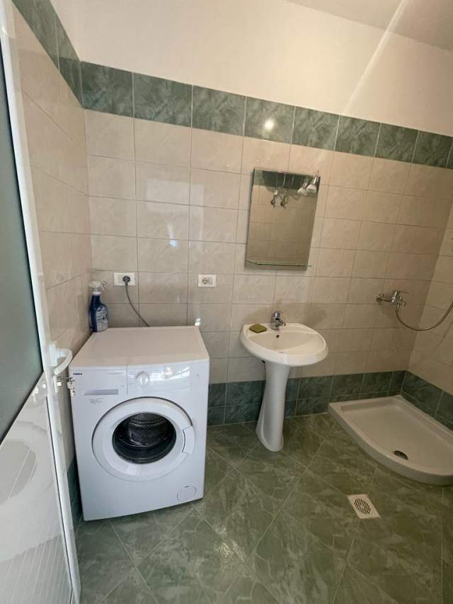 Shqiperi, jepet me qera apartament 500 Euro