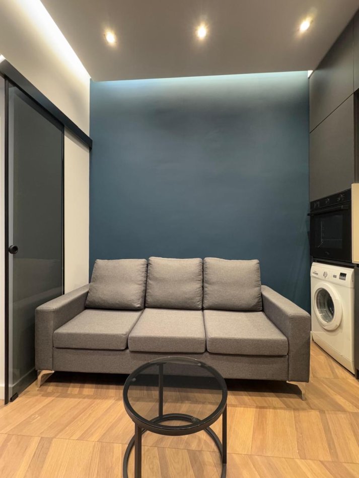 Tirane, jepet me qera 1+1 Kati 5, 65 m² 530 € (liqeni i thate)