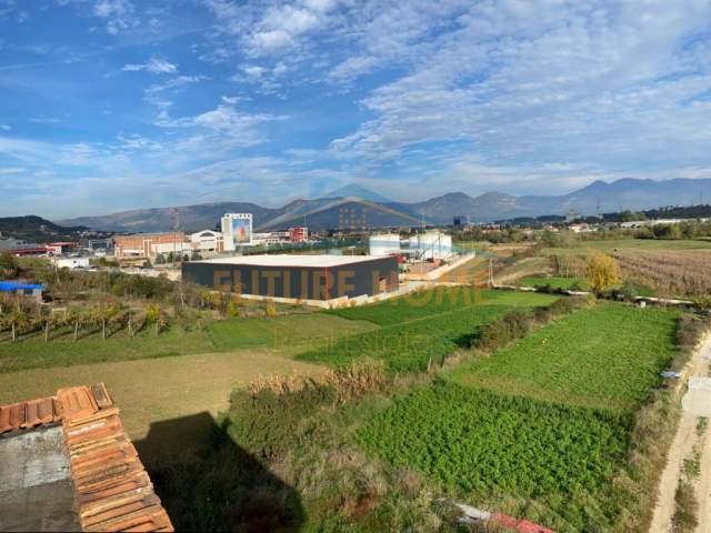 Tirane, shes toke 1.200 m² 72.000 Euro (siti park)