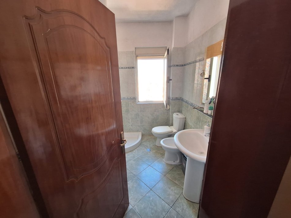 Durres, shitet apartament 3+1+Ballkon Kati 7, 143 m² 230.000 € 