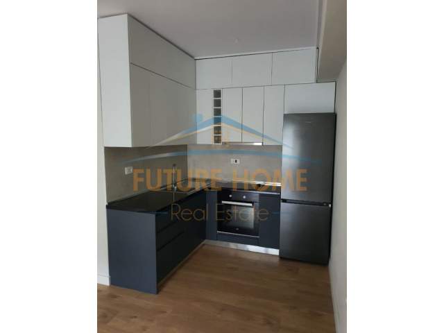 Tirane, jap me qera apartament Kati 9, 78 m² 400 Euro (zef jubani)