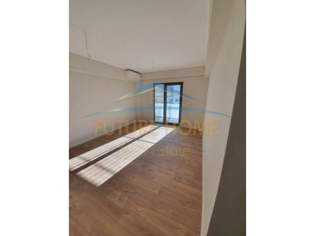 Tirane, jap me qera apartament Kati 9, 78 m² 400 Euro (zef jubani)