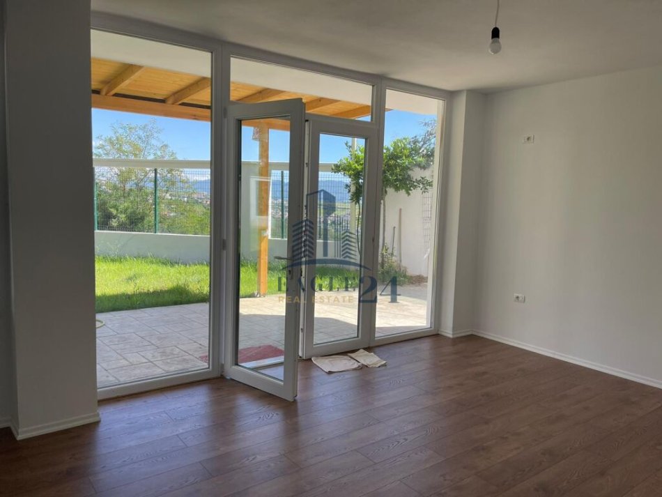 Tirane, shes apartament 3+1+Ballkon Kati 0, 138 m² 220.000 € (FRESK,LINZE)