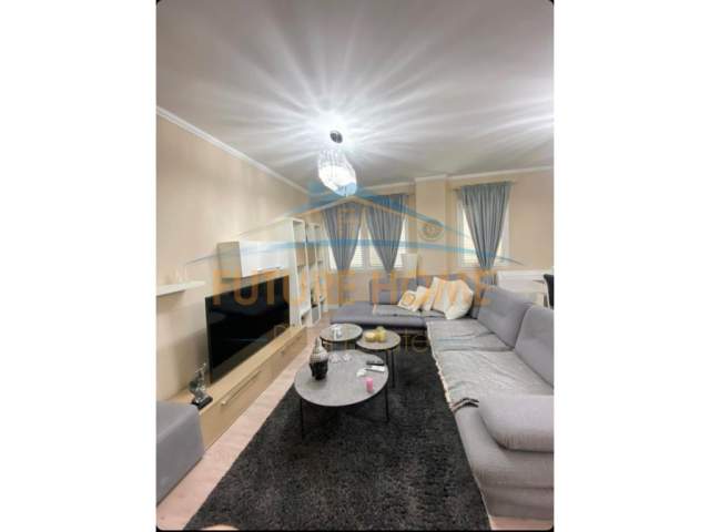 Tirane, shes apartament 3+1+BLK Kati 8, 138 m² 135.000 Euro (Rruga Teodor Keko)