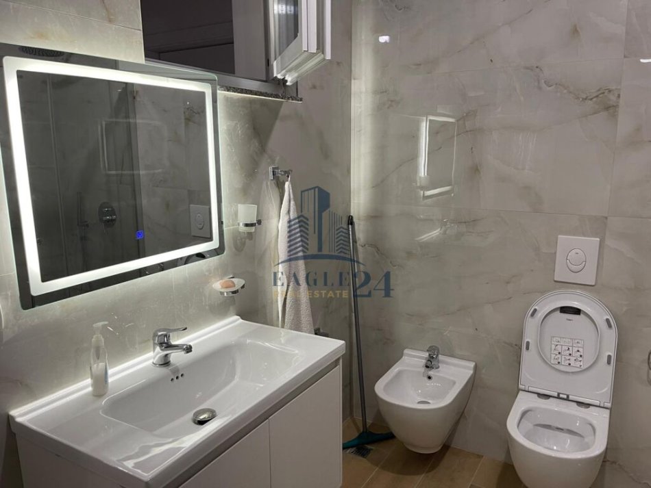 Tirane, shes apartament 3+1+Ballkon Kati 0, 138 m² 220.000 € (FRESK,LINZE)