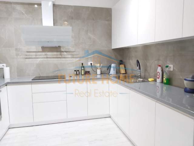 Tirane, jap me qera apartament 2+1+BLK Kati 3, 110 m² 800 Euro (bllok)