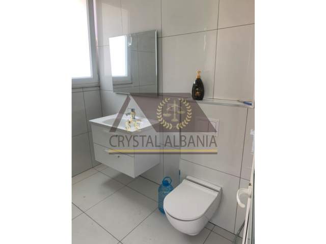 Tirane, jepet me qera apartament 2+1 Kati 3, 80 m² 350 Euro (Rruga Jordan Misja)