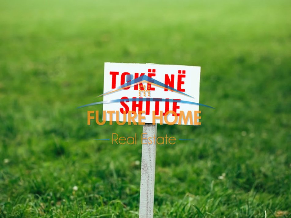 Tirane, shes toke , 300 m² 45.000 € (sauk)