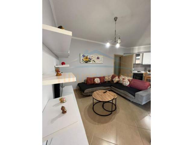 Tirane, shitet apartament 2+1+BLK Kati 5, 87 m² 95.000 Euro (Yzberisht)