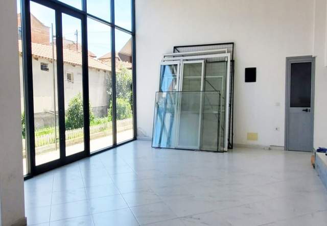 Tirane, shitet ambjent biznesi 107 m² 193.000 Euro