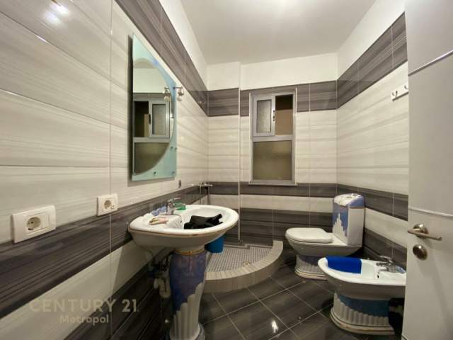Tirane, shitet apartament 2+1+BLK Kati 5, 105 m² 93.000 Euro (Rruga Sotir Caci)
