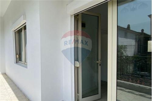 Tirane, shitet Vile 3+1+A+BLK Kati 4, 225 m² 395.000 Euro (Ifran Tomini)