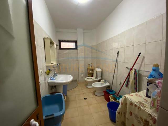 Tirane, shitet apartament 2+1+BLK Kati 1, 106 m² 110.000 Euro (Kodra e Djellit)
