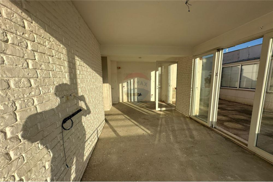 Tirane, shitet apartament 1+1 , 103 m² 109.000 € (Rruga Bedri Karapici - Rruga e Kavajës, Shqipëri)