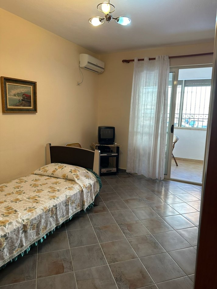 Durres, shitet apartament 2+1 Kati 1, 96 m² 98.000 € 