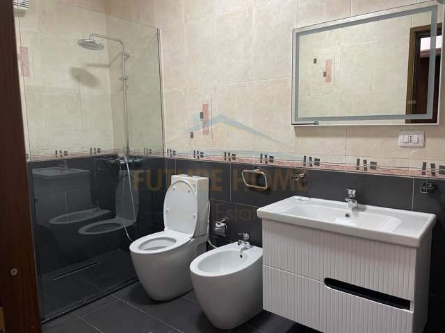 Tirane, jap me qera apartament 3+1+A+BLK Kati 7, 168 m² 650 Euro (Selvia)
