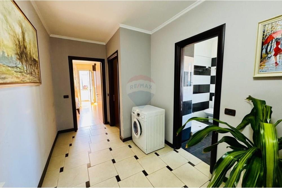 Tirane, jap me qera apartament 2+1+Aneks+Ballkon Kati 7, 130 m² 600 € 