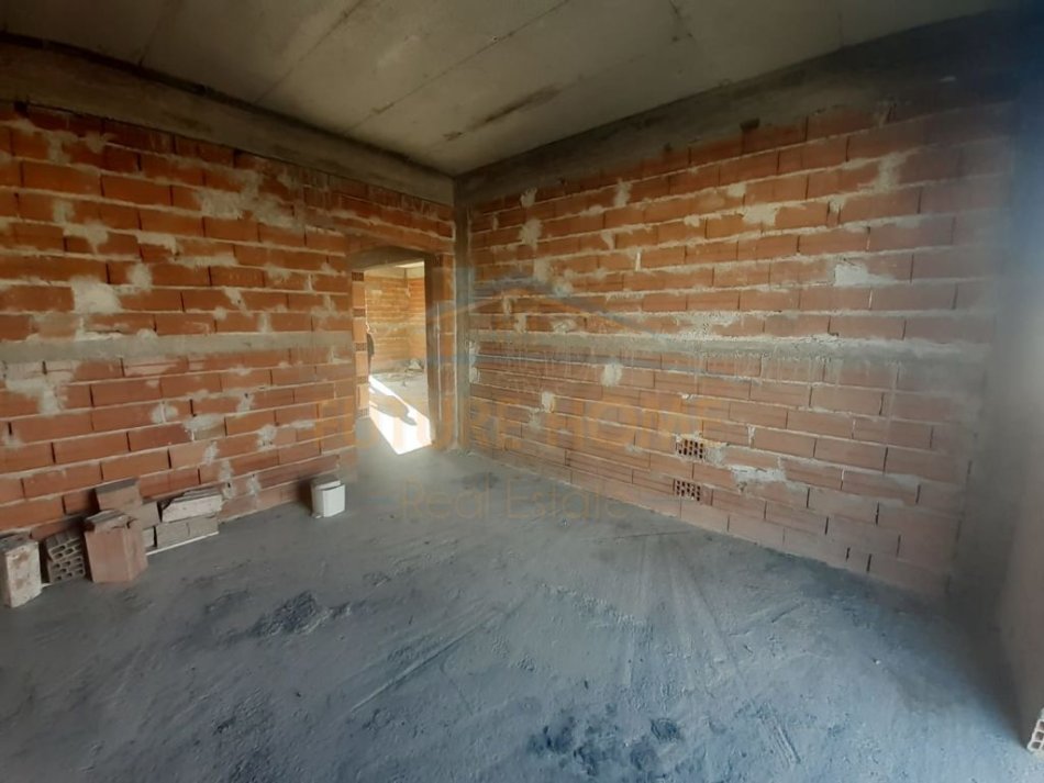 Durres, shitet Vile 2 Katshe Kati 0, 227 m² 100.000 € (ne Spitalle, Durres)
