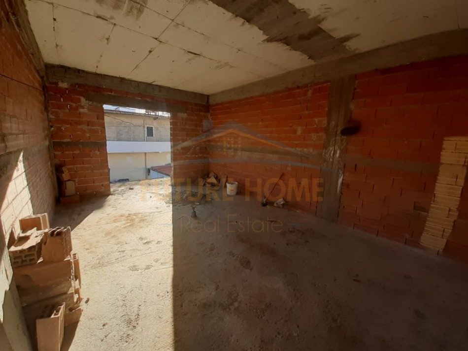 Durres, shitet Vile 2 Katshe Kati 0, 227 m² 100.000 € (ne Spitalle, Durres)