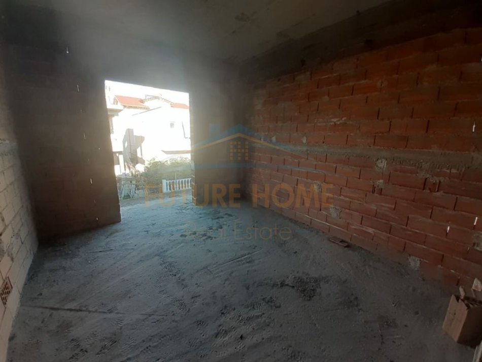 Durres, shitet Vile 2 Katshe Kati 0, 227 m² 100.000 € (ne Spitalle, Durres)