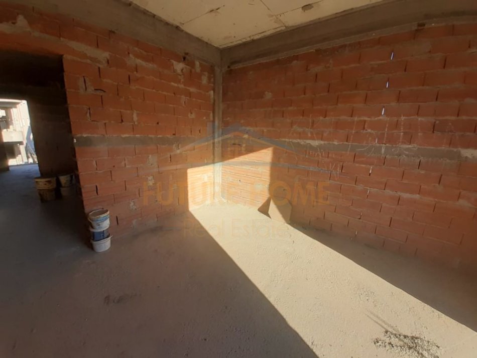 Durres, shitet Vile 2 Katshe Kati 0, 227 m² 100.000 € (ne Spitalle, Durres)